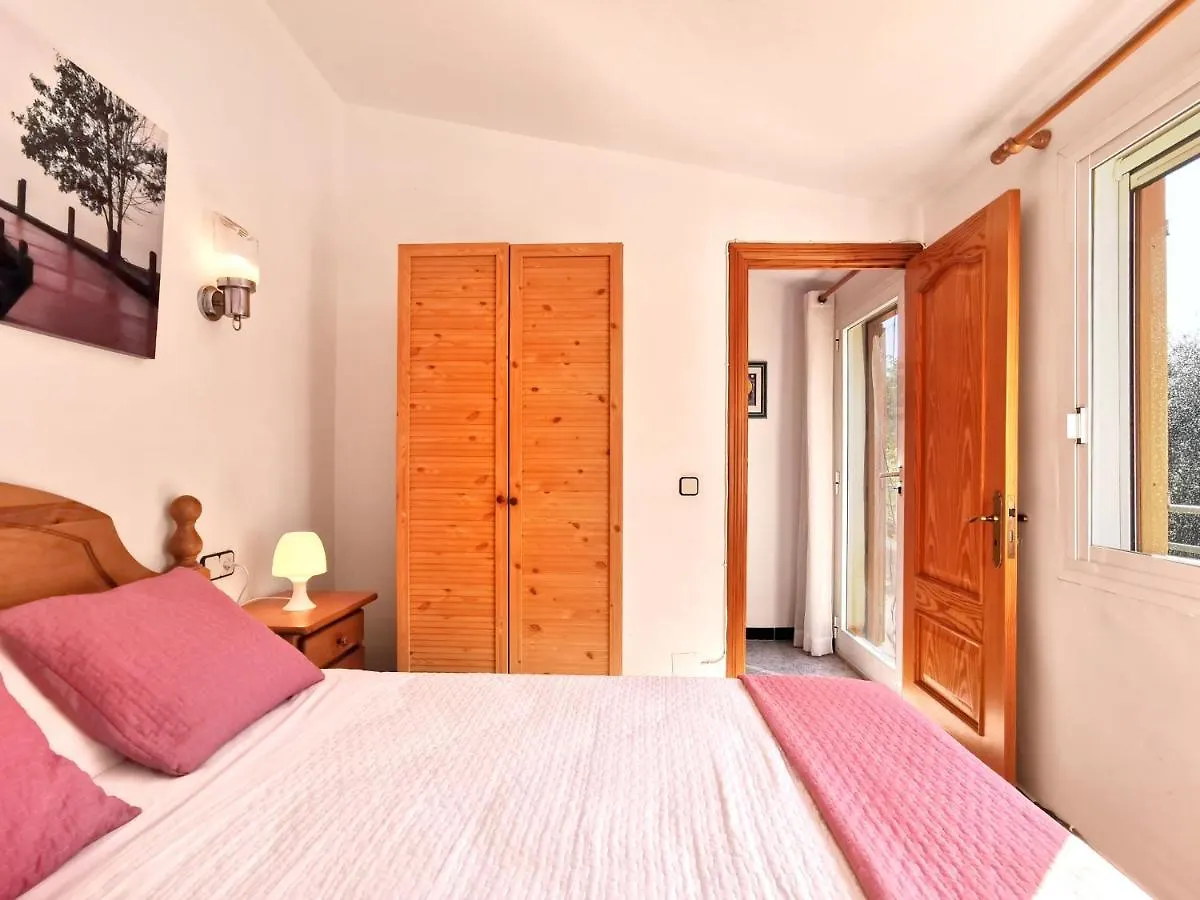 Villa Divuit Pins Sa Pobla Spain