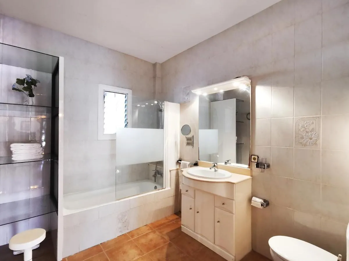 Villa Divuit Pins Sa Pobla Spain
