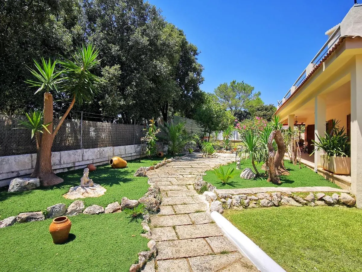 Villa Divuit Pins Sa Pobla Holiday home